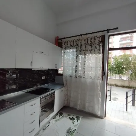 Teina Apartament Apartment